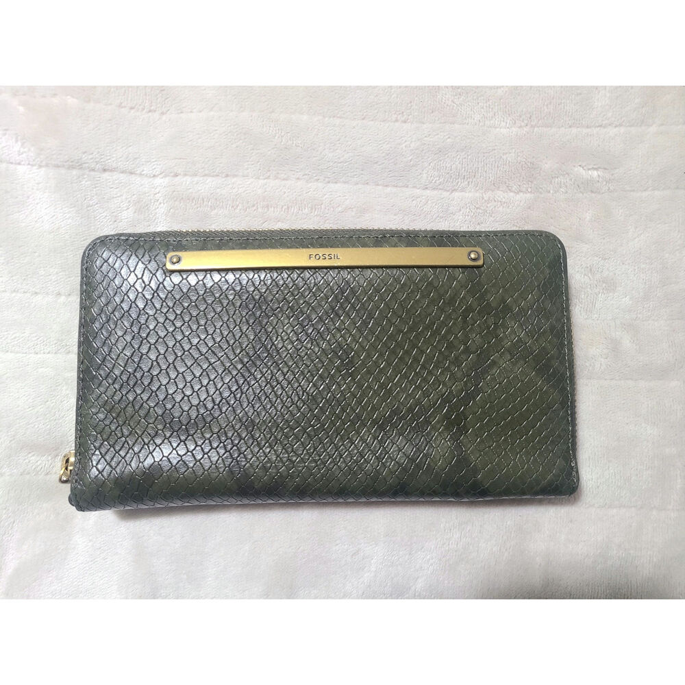 Fossil Green Leather Zip Around Wallet Clutch Snake Embossed Gold Hardware